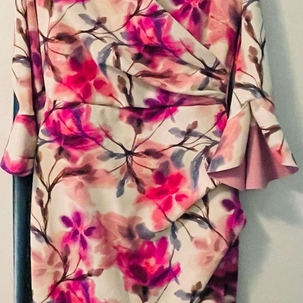 Chiara Boni Pink and Purple Floral Long Sleeve Dress  size 46 made  in Italy